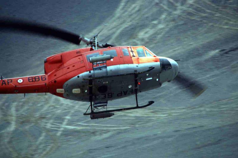 Bell chopper with rocket pods