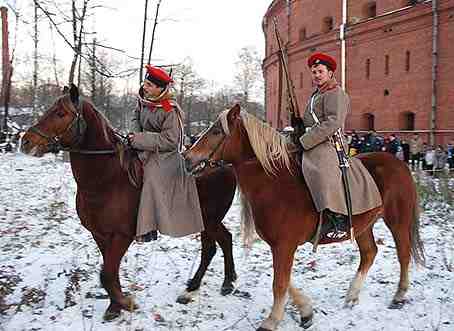 Cossack horsemen opposed the 1917 revolts in Petersburg